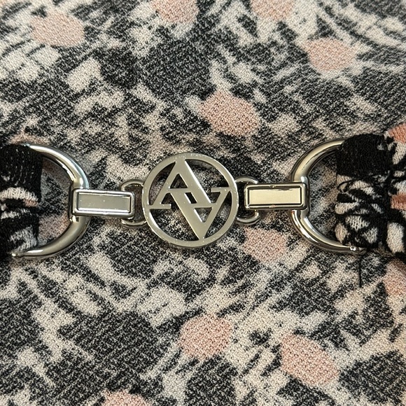 Adrienne Vittadini Women’s Small Keyhole Neckline Ruched Short Sleeve Blouse - Picture 6 of 8